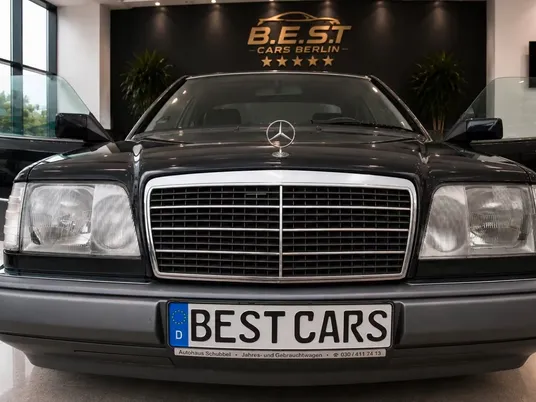Mercedes-Benz E 220