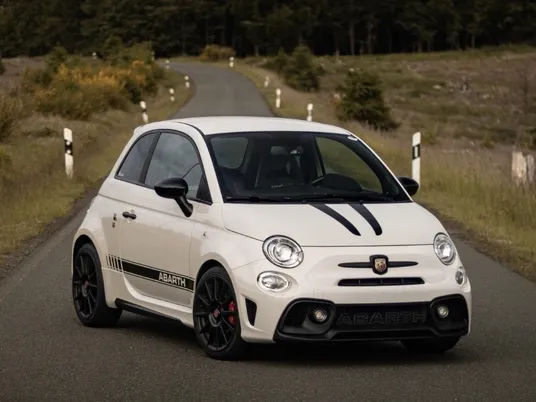 Abarth 595 Competizione - mech. Sperre, Brembo, Beats, Navi